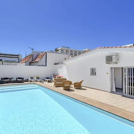 Con Piscina Privada Holiday home